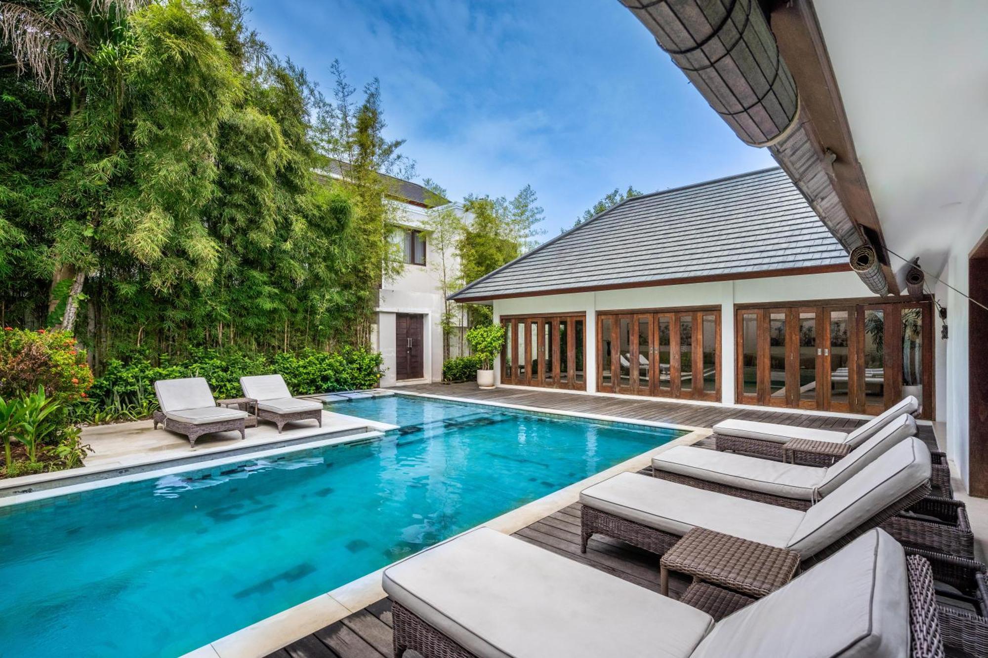 Vienna Villas Seminyak Esterno foto