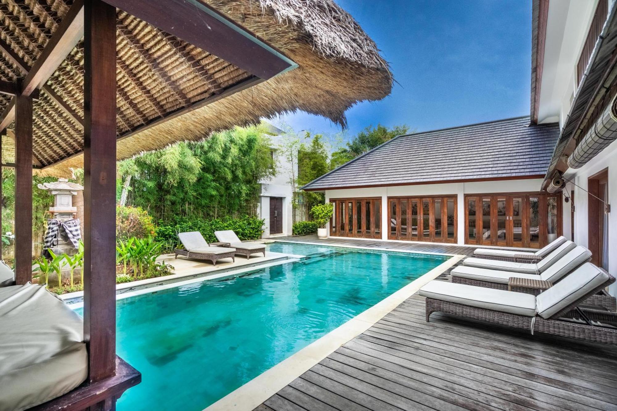 Vienna Villas Seminyak Esterno foto