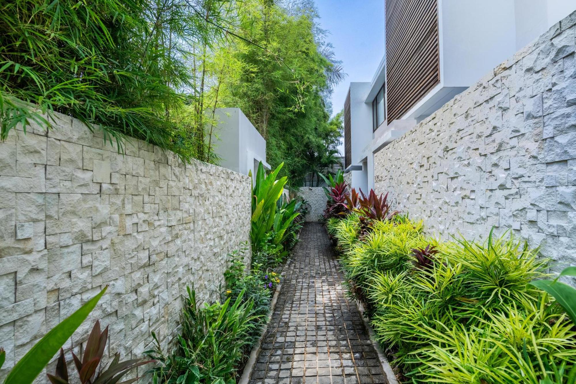Vienna Villas Seminyak Esterno foto