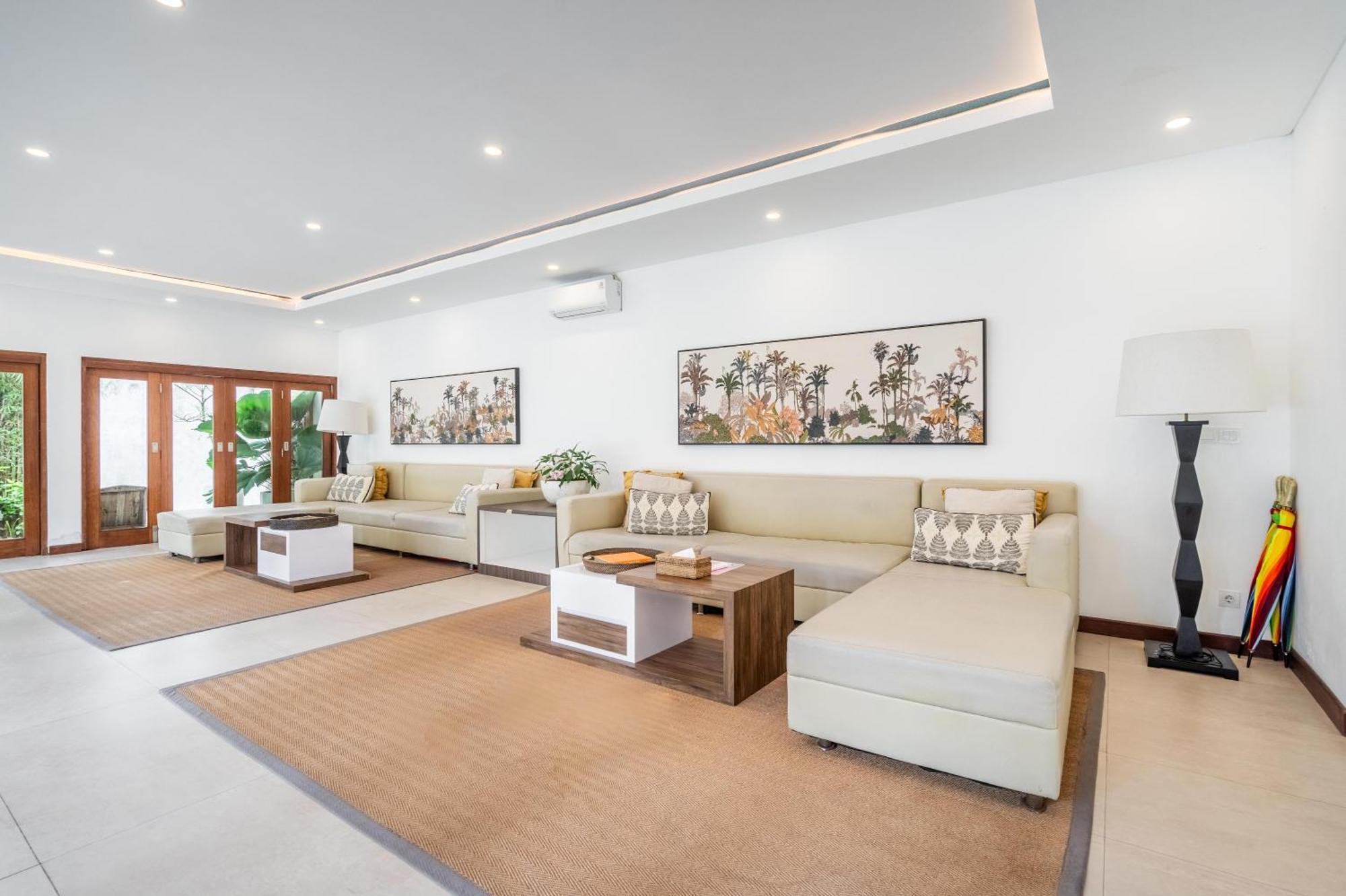 Vienna Villas Seminyak Esterno foto